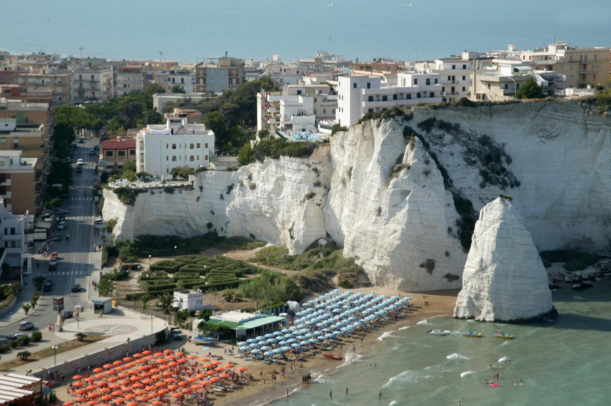 Hotel Falcone Vieste Kültér fotó